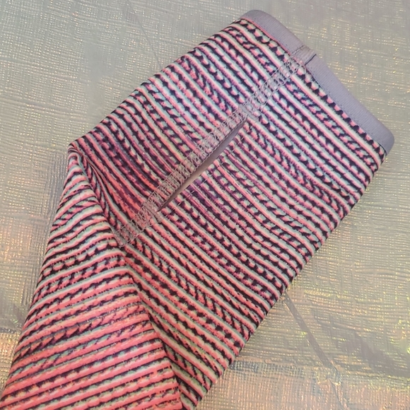 Nwot nike 1/2 zip medium - Picture 5 of 5